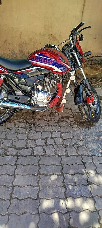 Honda CB 125F 9