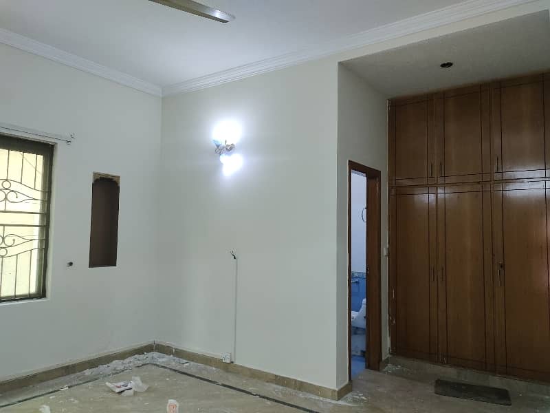 10 Marla House For Sale Wapda Town 9