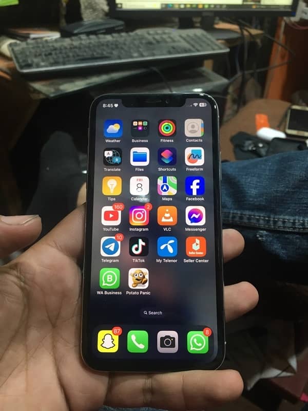 iPhone X 64GB bypass 1