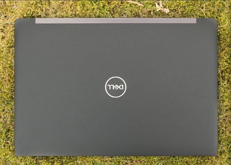 Dell latitude 7390 1