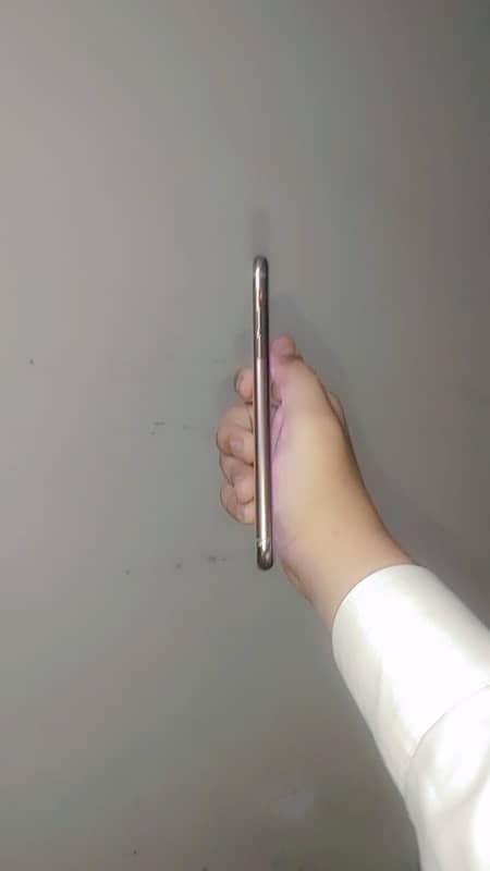 iphone 11 pro max PTA all ok 3