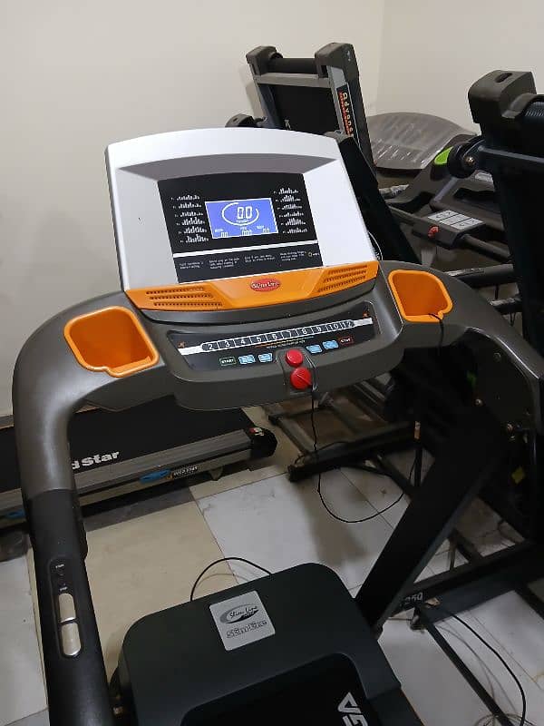 treadmils. (0309 5885468). ellapticals. spin bikes. gym cycles 1