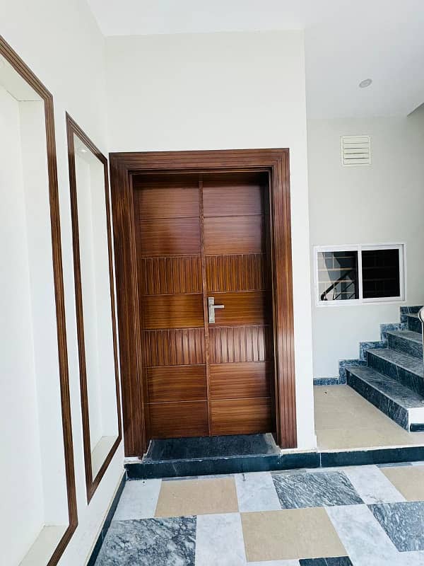 5 marla Luxurious House for Sale in Newcity Phase II, wahcantt 7