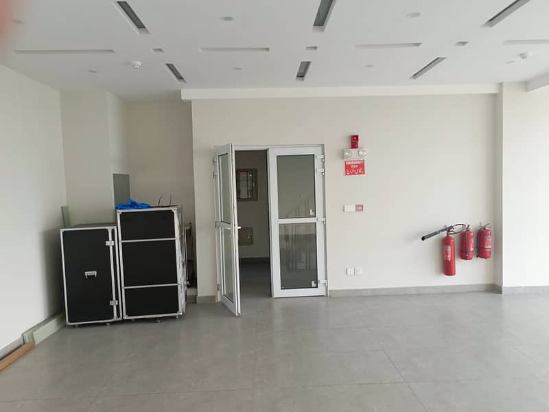 4 Marla 3rd Floor Office With Elevator For Rent In DHA Phase 6 Main Boulevard , Lahore. 0