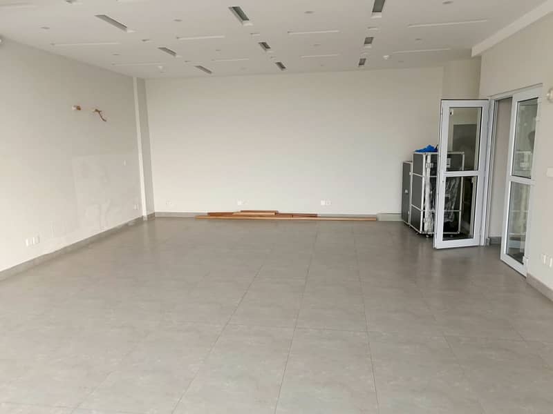 4 Marla 3rd Floor Office With Elevator For Rent In DHA Phase 6 Main Boulevard , Lahore. 5