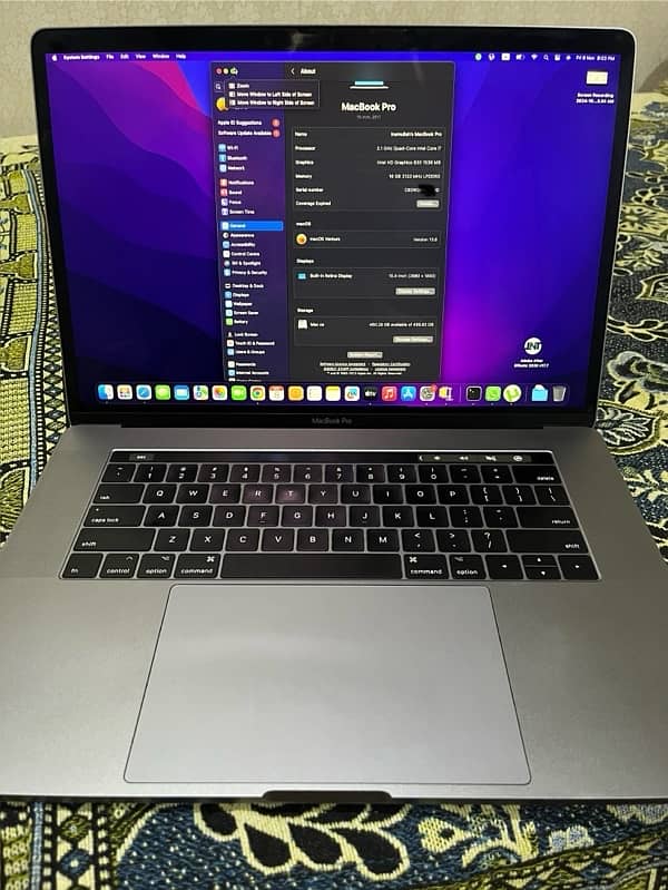 Macbook pro 2017 15inch 0