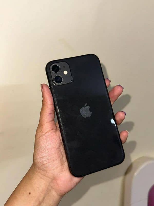 Black iphone 11 for sale 3