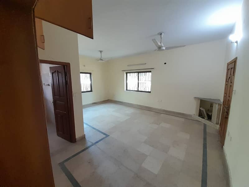 Independent upper porshn for rent in gulshan abad sector 2 1