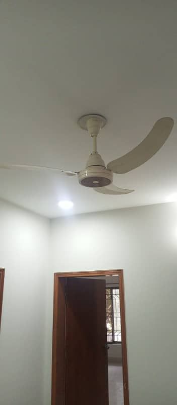 Independent 10 Marla house for rent in gulshan abad 4