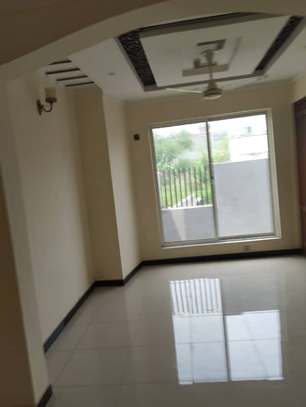 Independent 5 Marla single story house for rent in gulshan abad 3