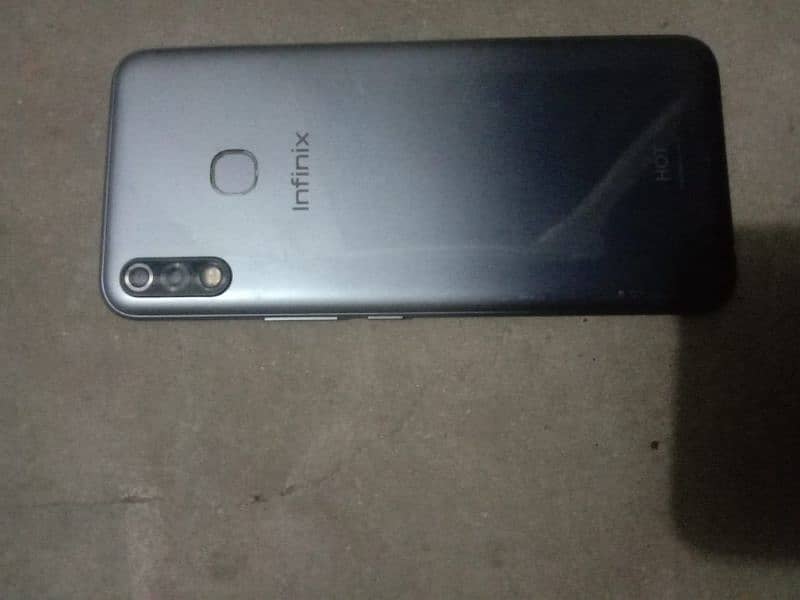 infinix hot 8 lite 1