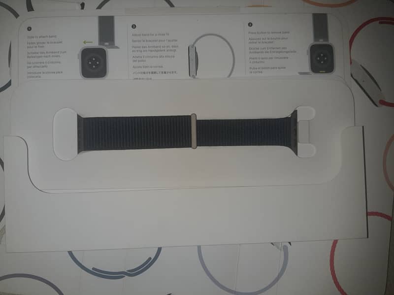 Apple watch SE 2nd gen midnight blue with sports loop 40mm 7