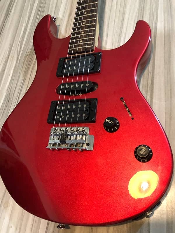 Yamaha Electric Guitar 1