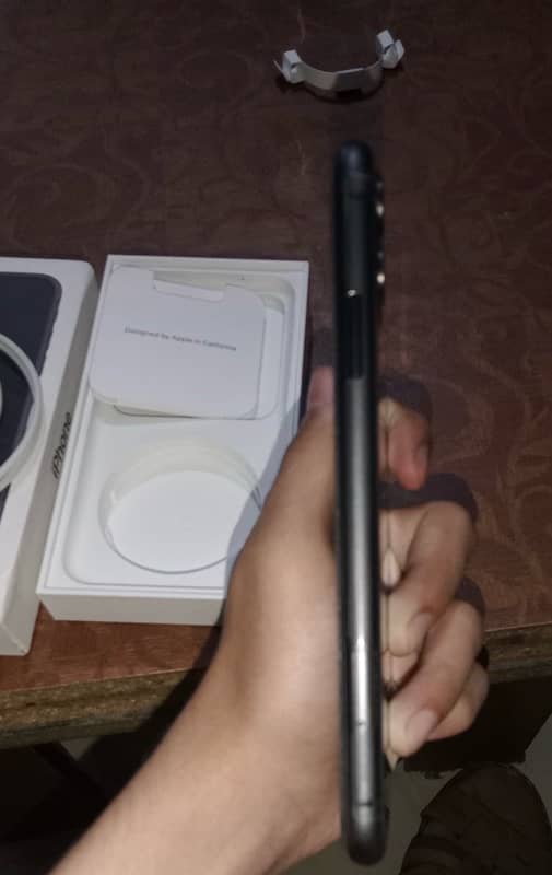 IPhone 11 64gb non pta jv 5