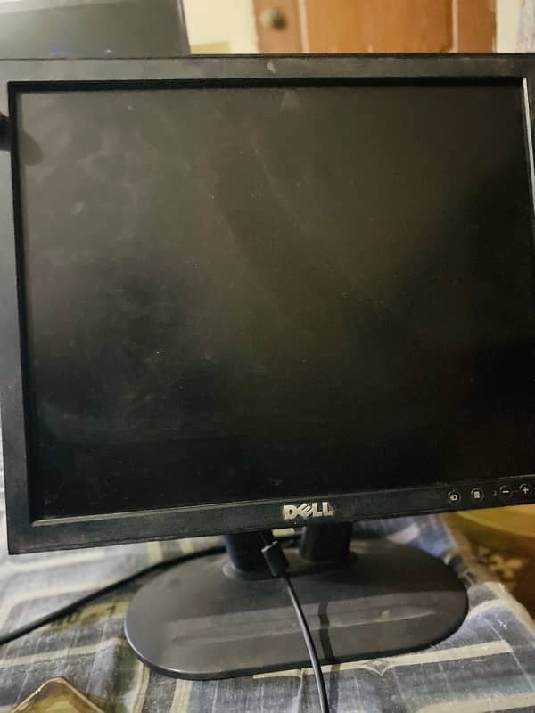 Dell LCD for sale at cheap price 2