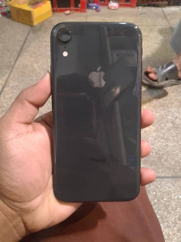 iphone XR condition 10/9+ colour black non pta 64gb 0