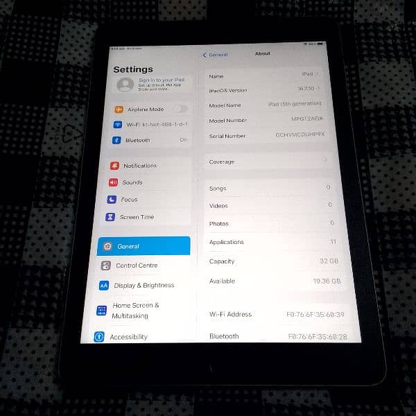 Apple ipad 5th generation No issue good working WhatsApp(03274117805) 7