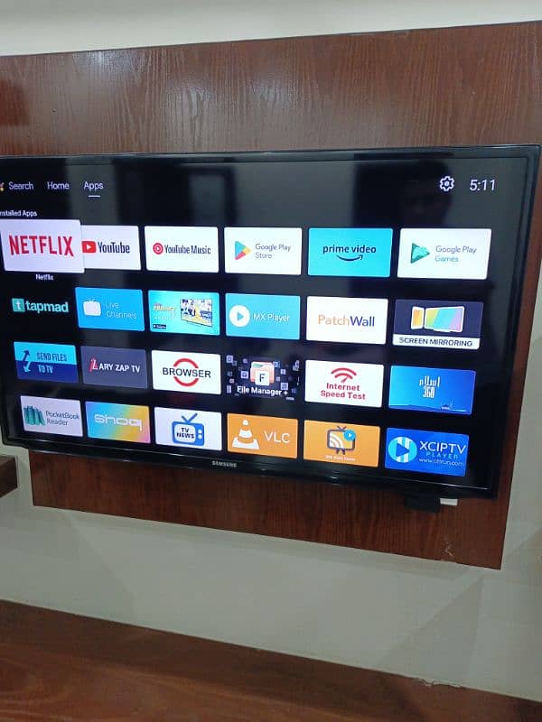 mi tv box excellent condition 2