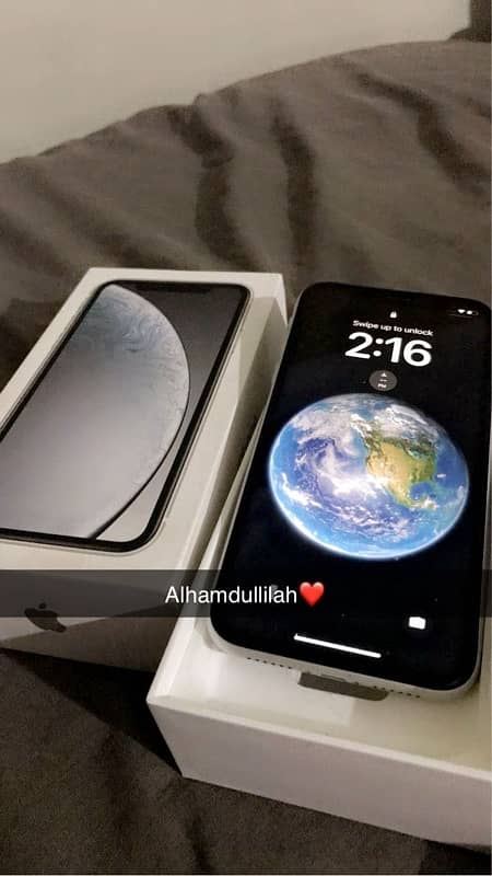 Iphone XR With Box Water Packed 0