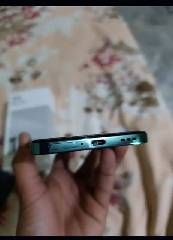 oppo reno 12f 8 256 gb just 25 day used 1