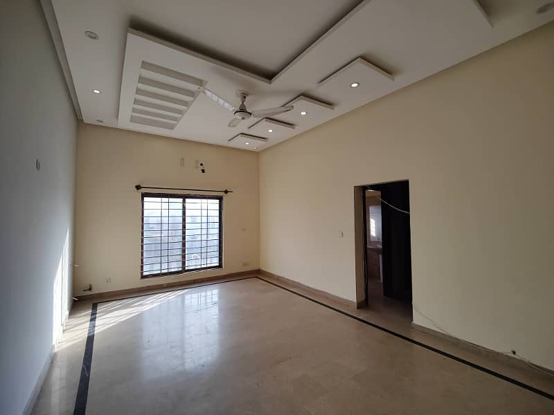 Beautiful Kanal House For Rent 27