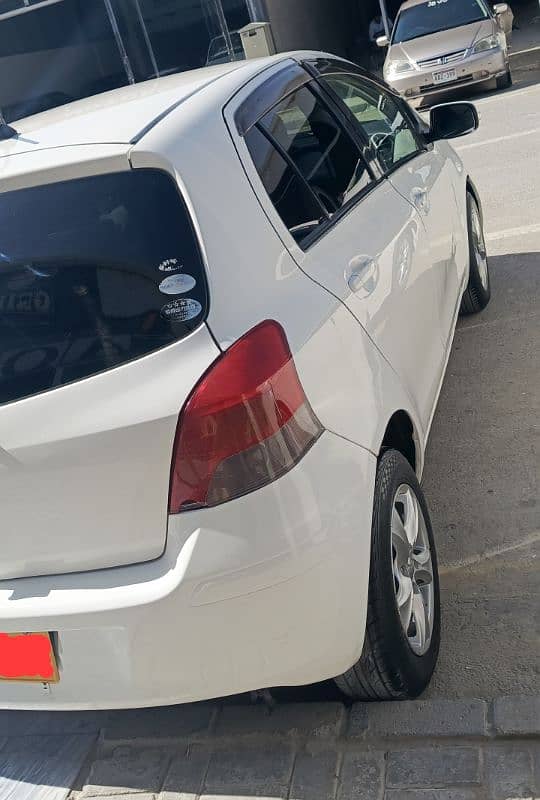 Toyota Vitz 2009 4