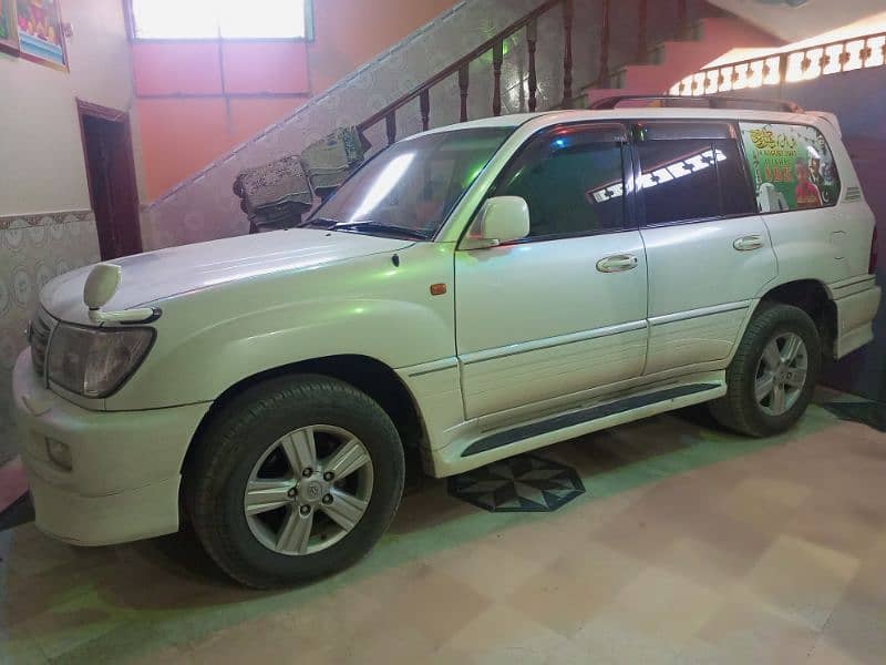 Toyota Land Cruiser 2004 1