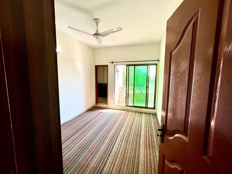 1220 SQ FT 3 BEDROOM FLAT FOR SALE MULTI F-17 ISLAMABAD SUI GAS ELECTRICITY WATER SUPPLY AVAILABLE SECOND FLOOR 1220 SQ FT 6