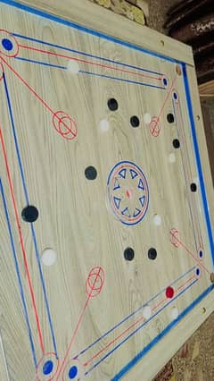 BRAND NEW CARROM BOARD 3.5" feet