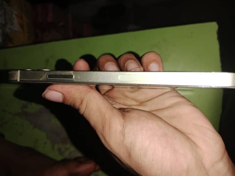 iphone 12  (64)gb Non pta 2