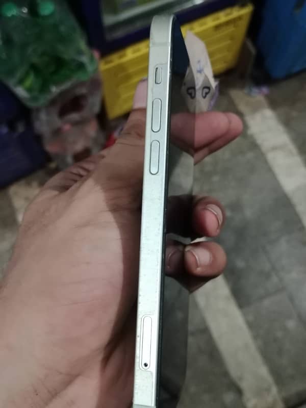 iphone 12  (64)gb Non pta 3