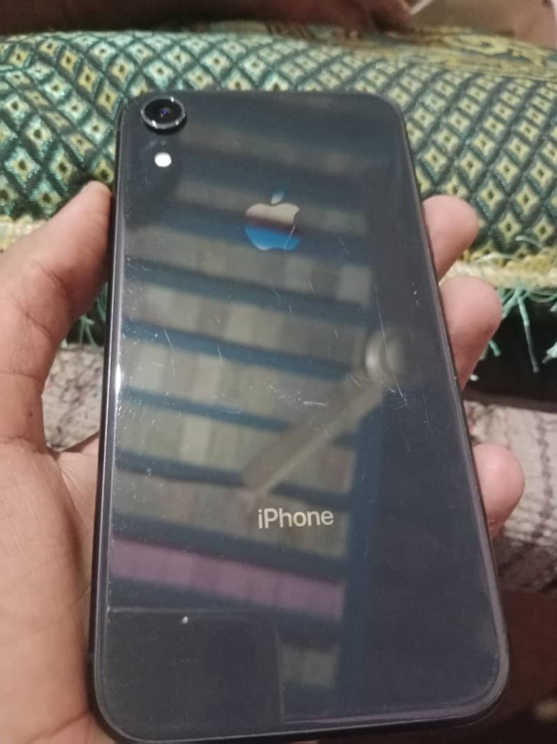 iPhone XR 0