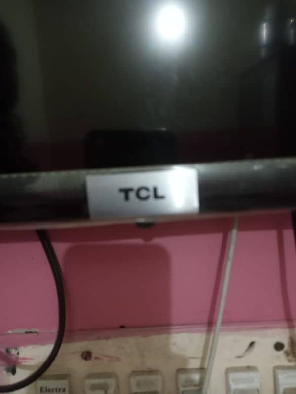 Tcl 32 inch smart led 1