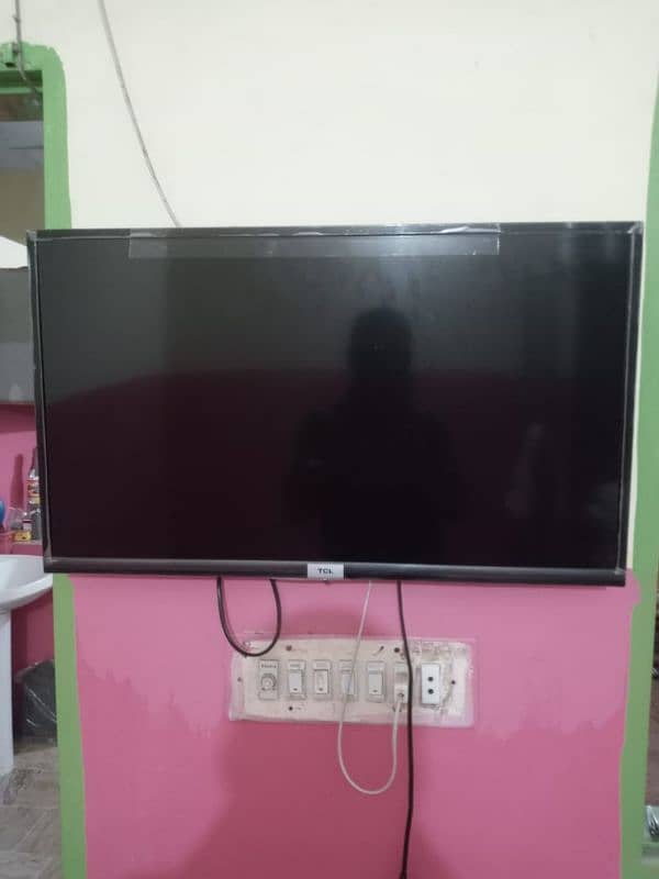 Tcl 32 inch smart led 3