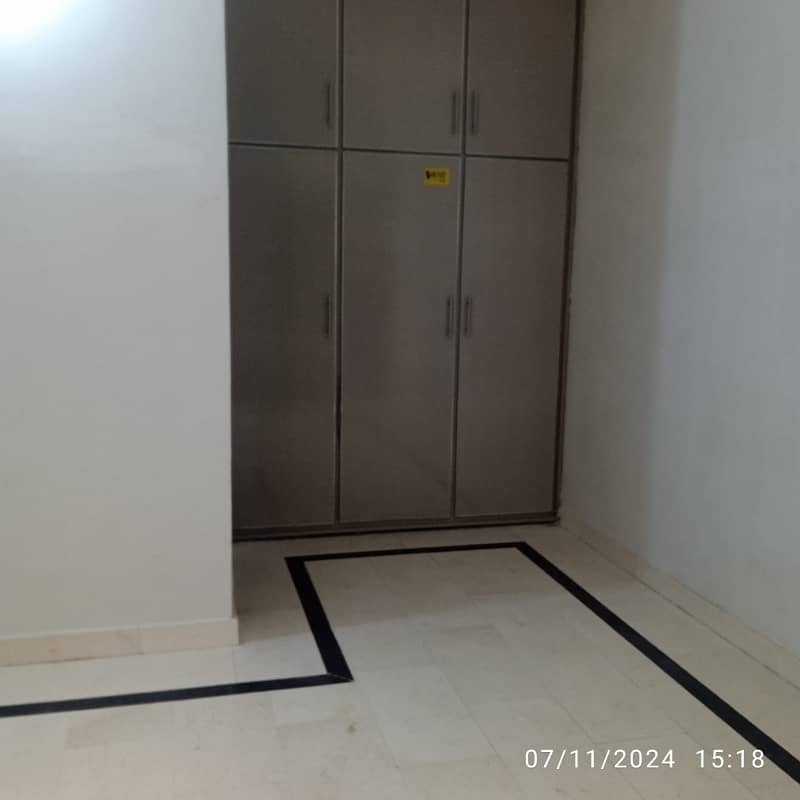 12 MARLA UPPER PORTION FOR RENT IN ALLAMA IQBAL TOWN, RAVI BLOCK LAHORE 11