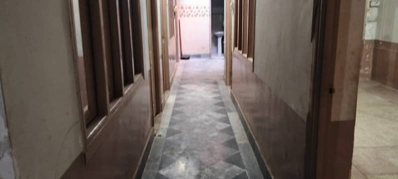 Get A Prime Location 5 Marla House For Rent In Gulberg 4