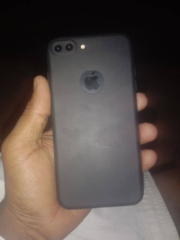 apple iphone 7plus pta approved good 10/10 condition 6