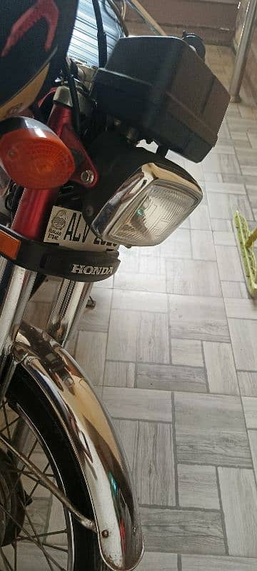 Honda 125 Mint Condition 3