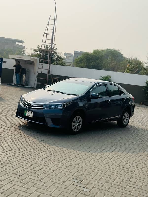 Toyota Corolla GLI 2016 Auto 2