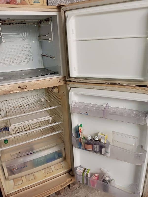 refrigerator for sell in kamra qutba 2