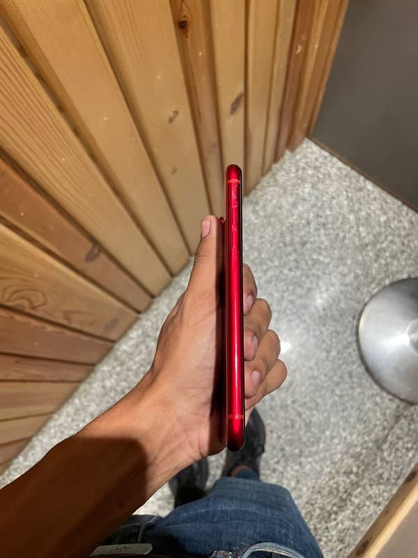 iphone XR 64 gb 6