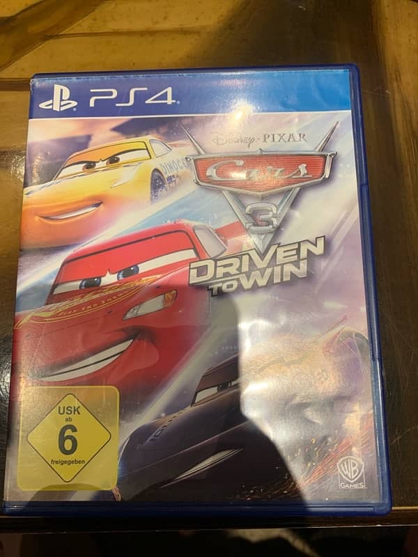 CARS3 DRIVEN TO WIN 0