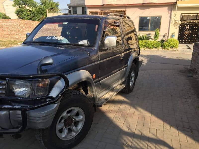 Mitsubishi Pajero 1993 6