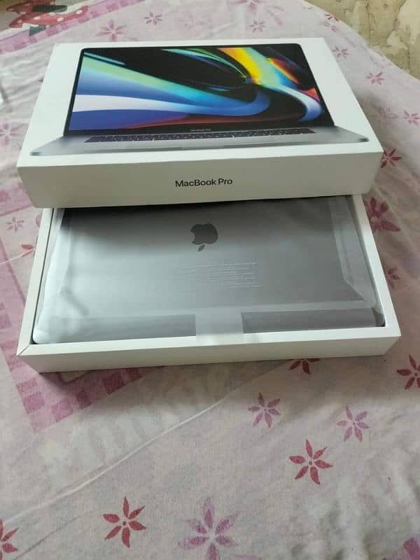 apple MacBook pro apple MacBook air core i7 i5 with box 1