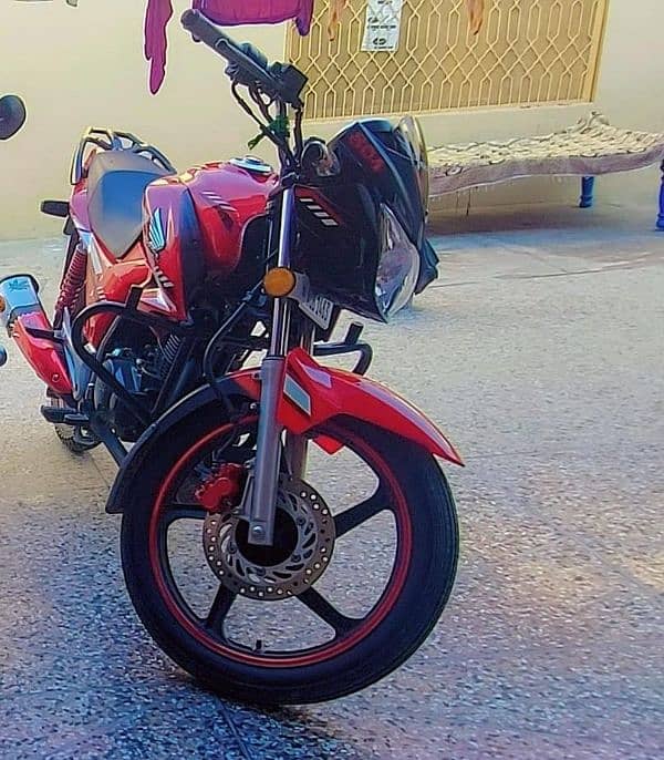 cb150f Good condition bike urgent for sale, 2