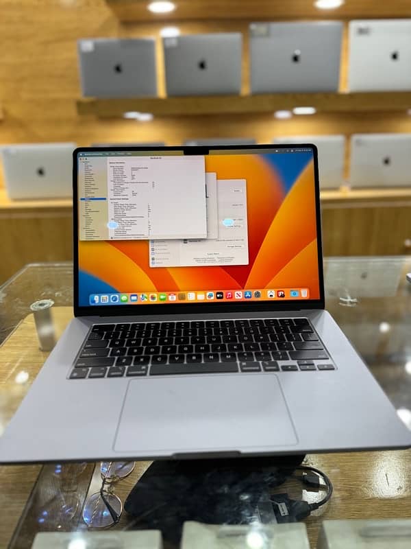 MacBook Air 2022 M2 15inches 8/256 100% Health 0