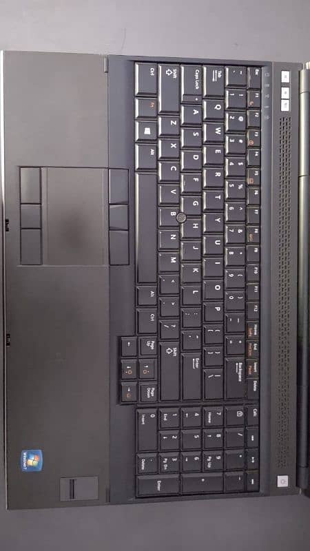 DELL LAPTOP CONDITION 10/9 3