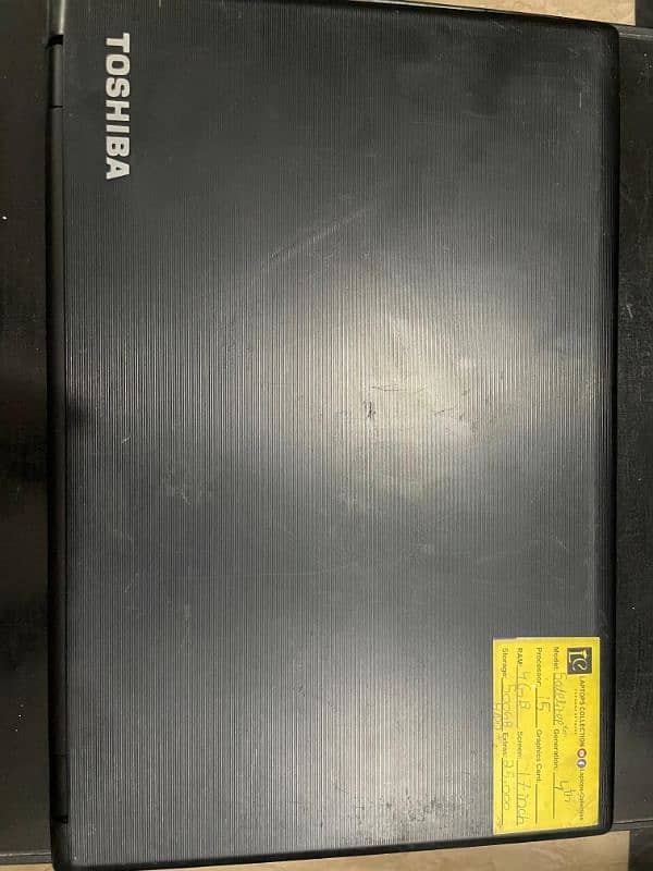 Laptop Toshiba i5 4th Gen 17 Inch Slim 3