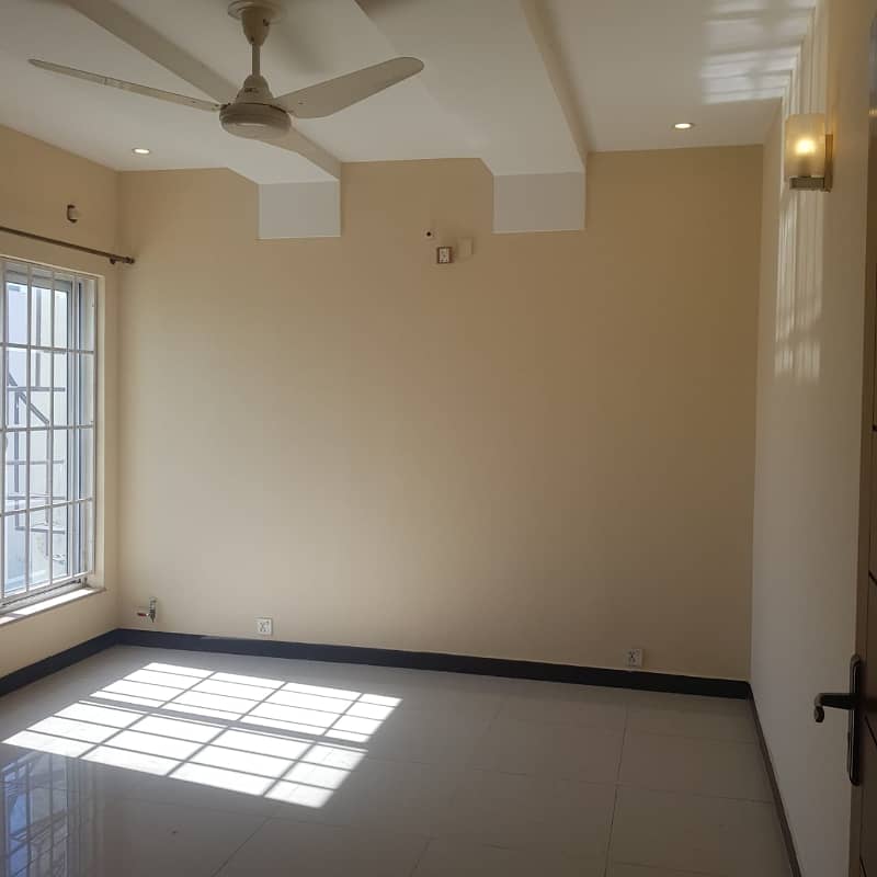 14 Marla Portion For Rent In D-12 Islamabad 2