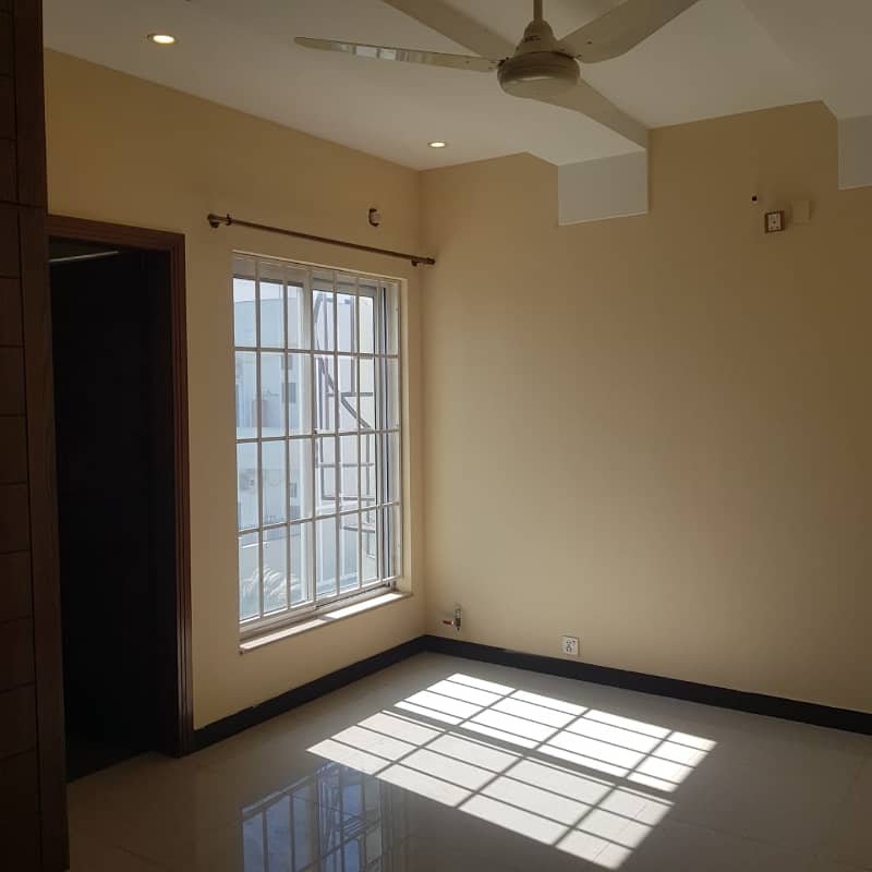 14 Marla Portion For Rent In D-12 Islamabad 18